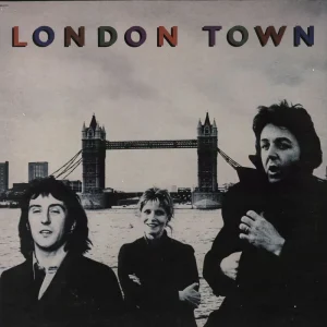 Fast Shipping Paul McCartney and Wings London Town + Poster US Vinyl LP